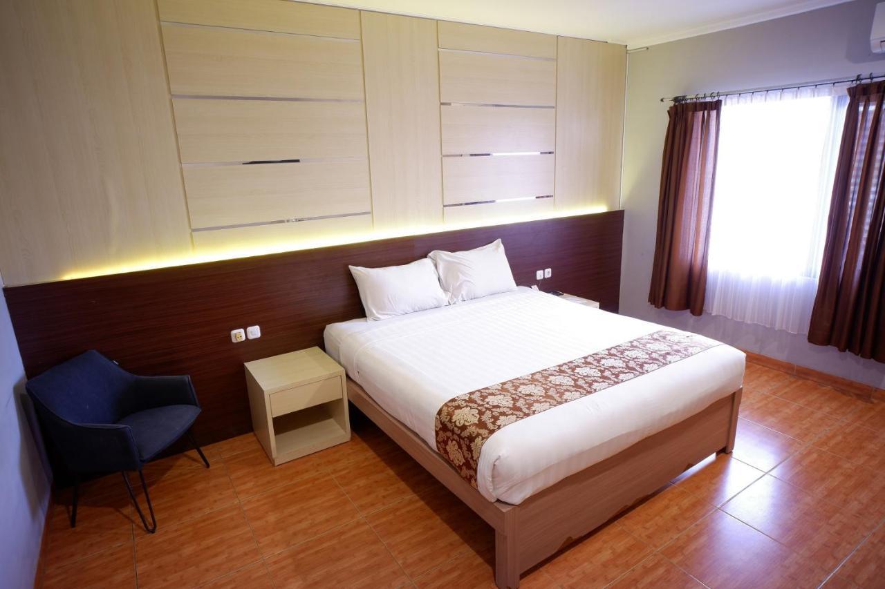 Guest house Front One Yogyakarta 3*
