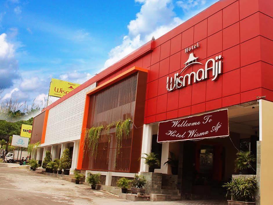 Front One Yogyakarta Guest house Maguwo