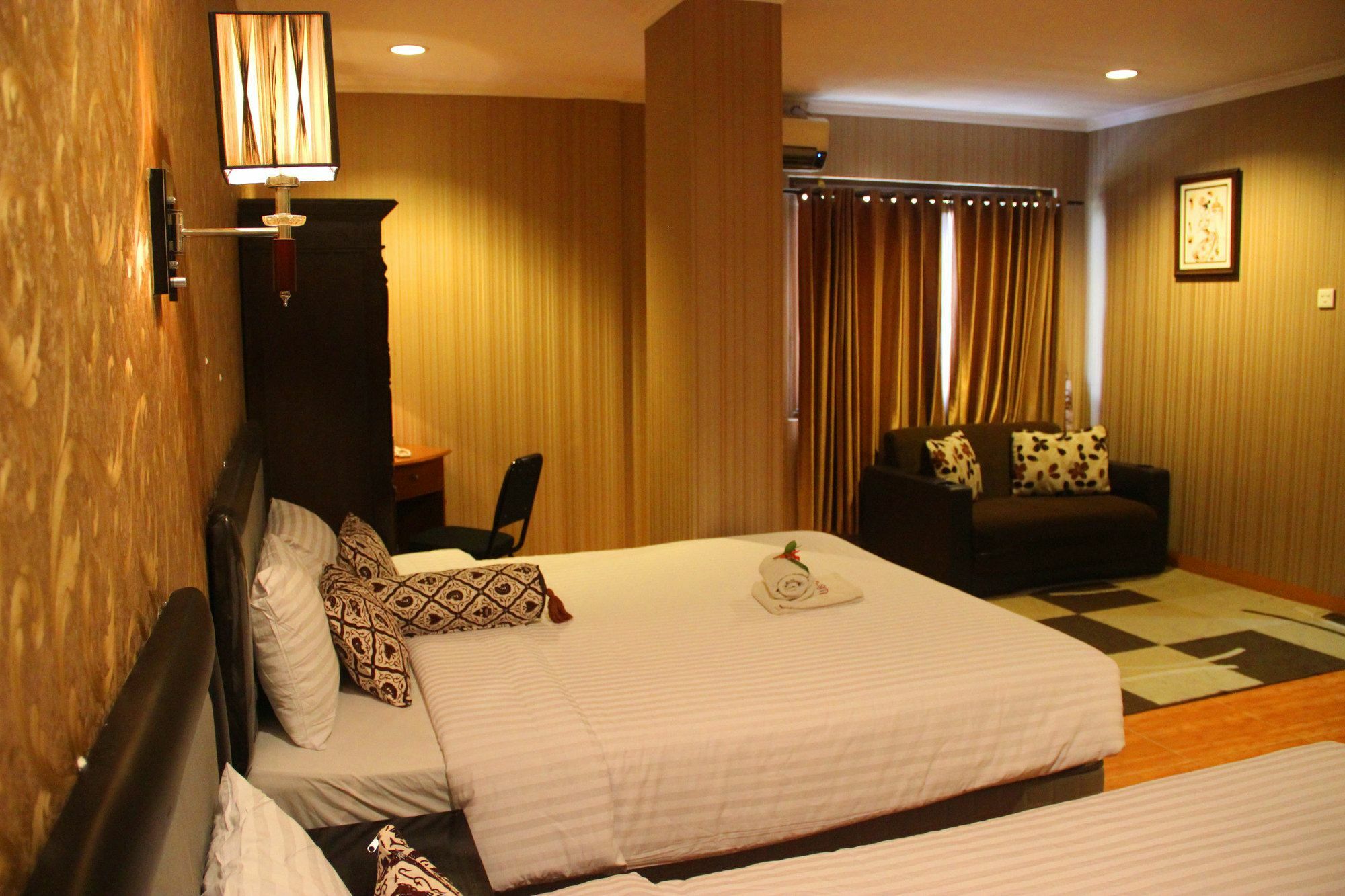 Front One Yogyakarta Guest house