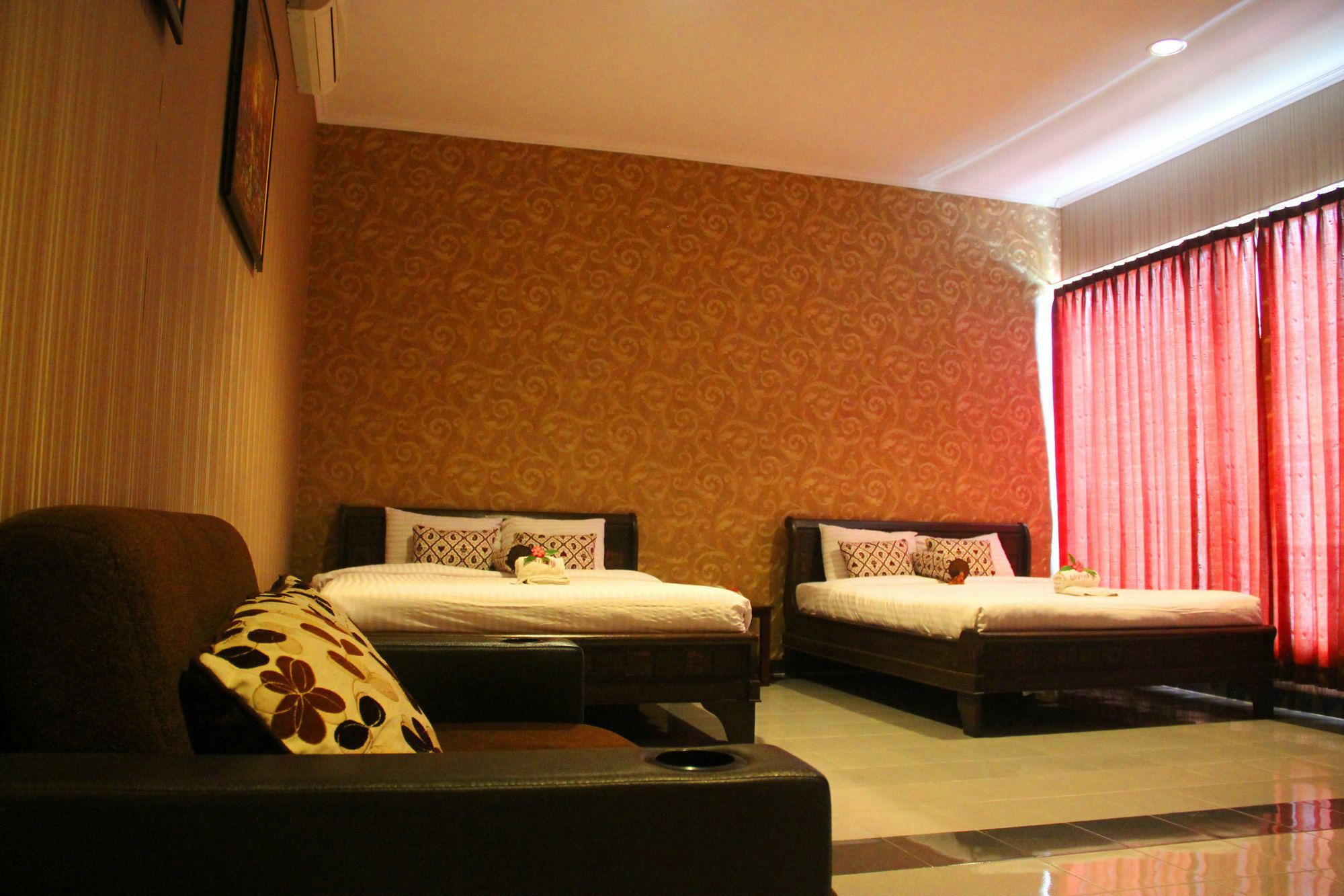 Front One Yogyakarta Guest house 3*
